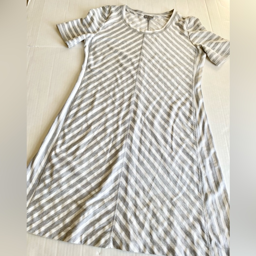 T by Talbots Striped Knit Dress Gray White Size PM Excellent Condition